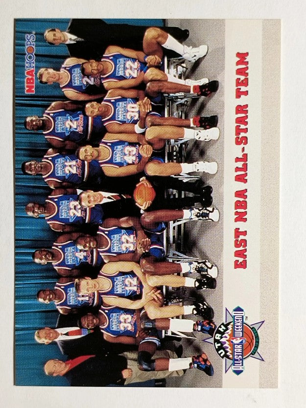 1993-94 Hoops #281 East Team Photo/Michael Jordan (NM)