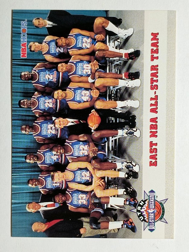 1993-94 Hoops #281 East Team Photo/Michael Jordan (NM)
