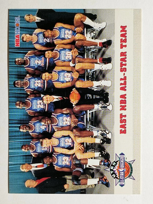 1993-94 Hoops #281 East Team Photo (EXMT)