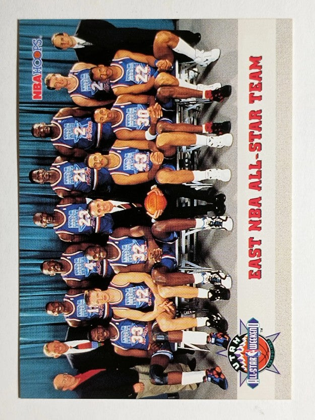 1993-94 Hoops #281 East Team Photo/Michael Jordan (NM)