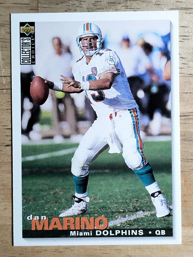1995 Collector's Choice #109 Dan Marino