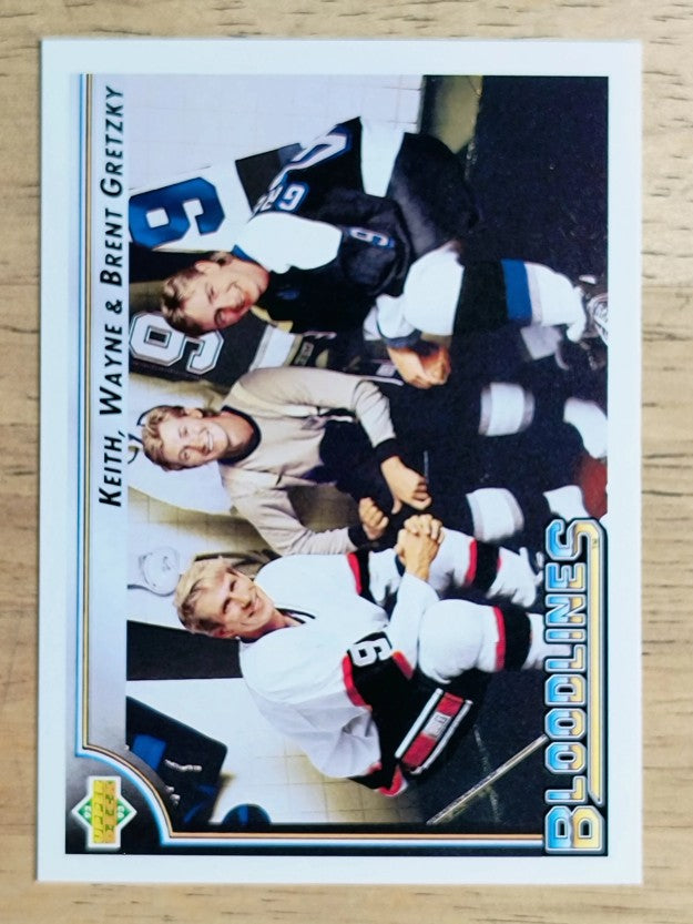 1992-93 Upper Deck #37 Wayne Gretzky BL/Keith Gretzky/Brent Gretzky