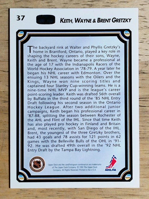 1992-93 Upper Deck #37 Wayne Gretzky BL/Keith Gretzky/Brent Gretzky