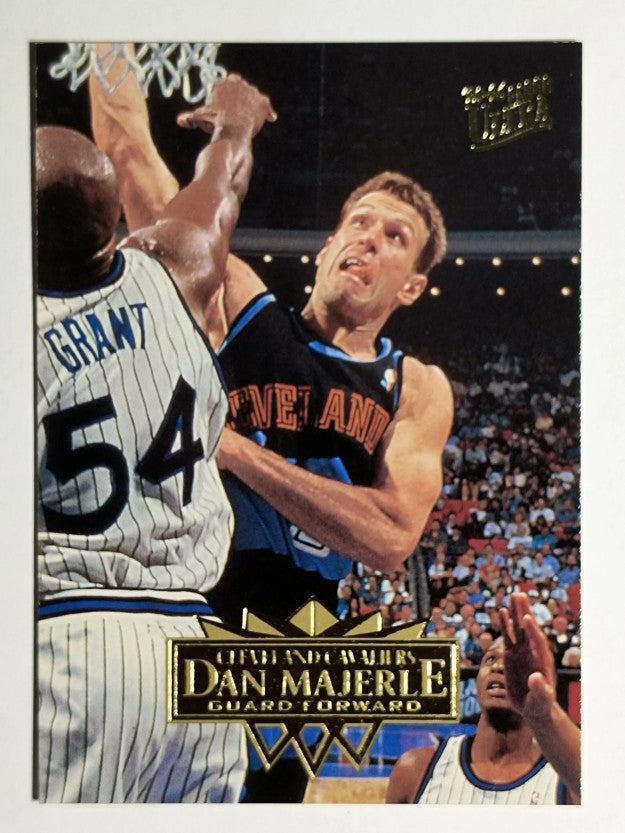 1995-96 Ultra #211 Dan Majerle