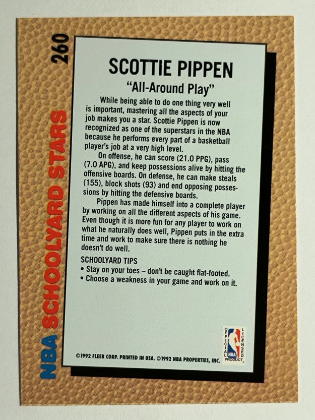 1992-93 Fleer #260 Scottie Pippen SY (NM)