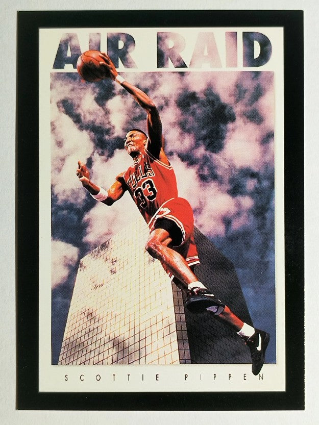 1993-94 SkyBox Premium #321 Scottie Pippen PC (NM)
