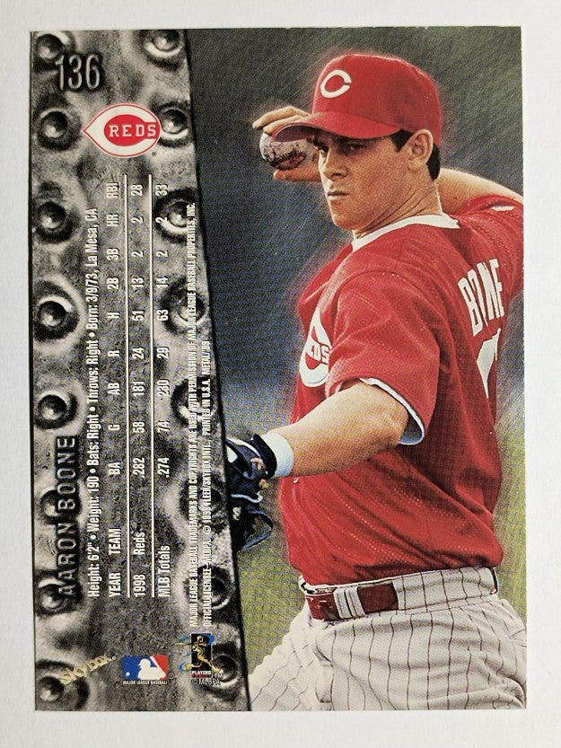 1999 Metal Universe #136 Aaron Boone