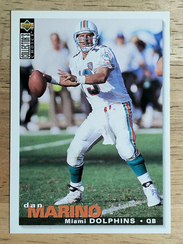 1995 Collector's Choice #109 Dan Marino