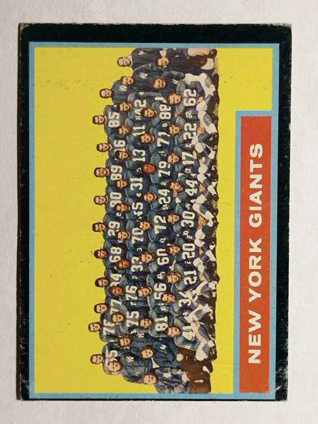 1962 Topps #114 New York Giants Team (VGEX)