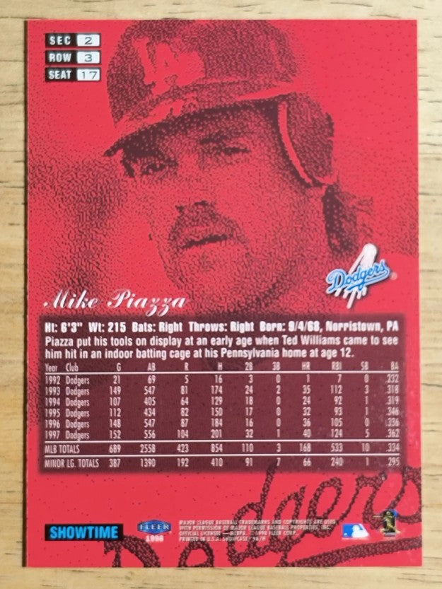 1998 Flair Showcase Row 3 #17 Mike Piazza