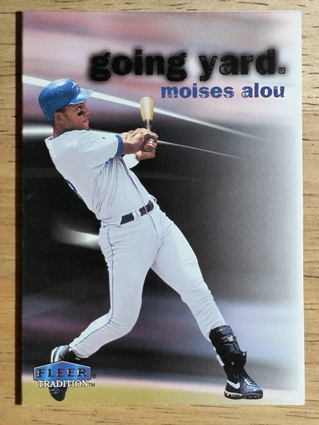 1999 Fleer Tradition Going Yard #1 Moises Alou