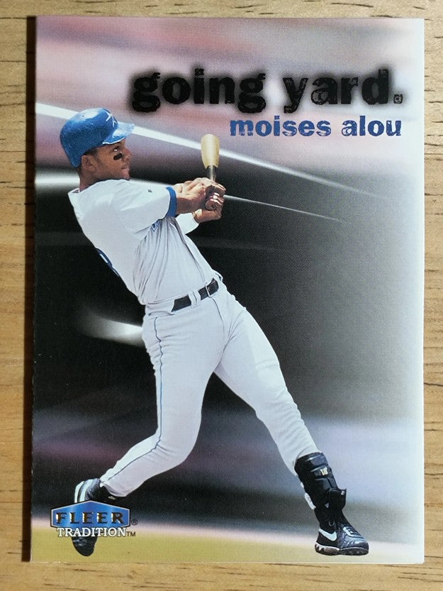 1999 Fleer Tradition Going Yard #1 Moises Alou