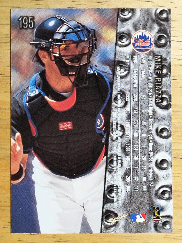 1999 Metal Universe #195 Mike Piazza