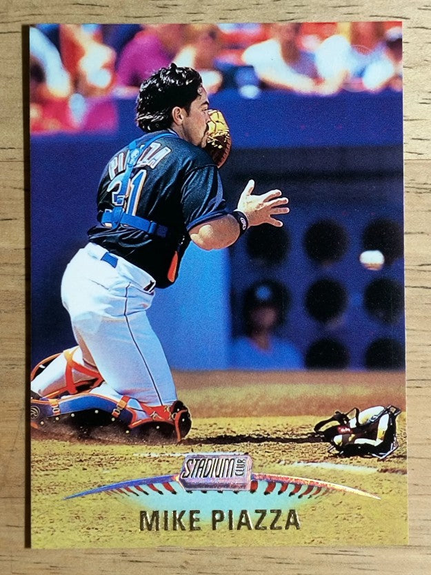 1999 Stadium Club #275 Mike Piazza