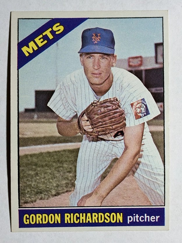 1966 Topps #51 Gordon Richardson RC (EXMT)