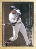 2000 Fleer Focus Focal Points #12 Frank Thomas