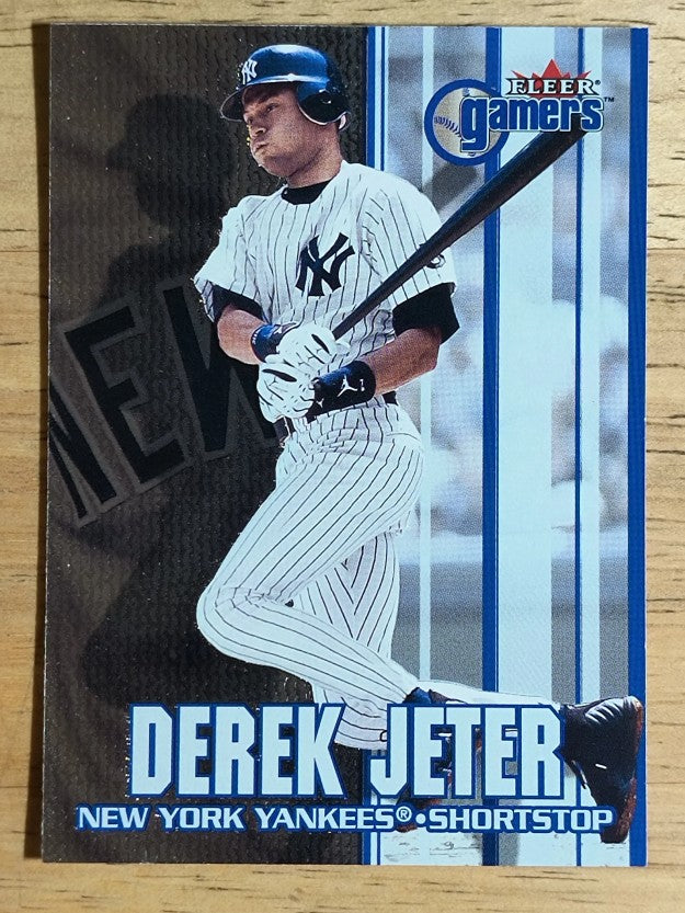2000 Fleer Gamers #2 Derek Jeter