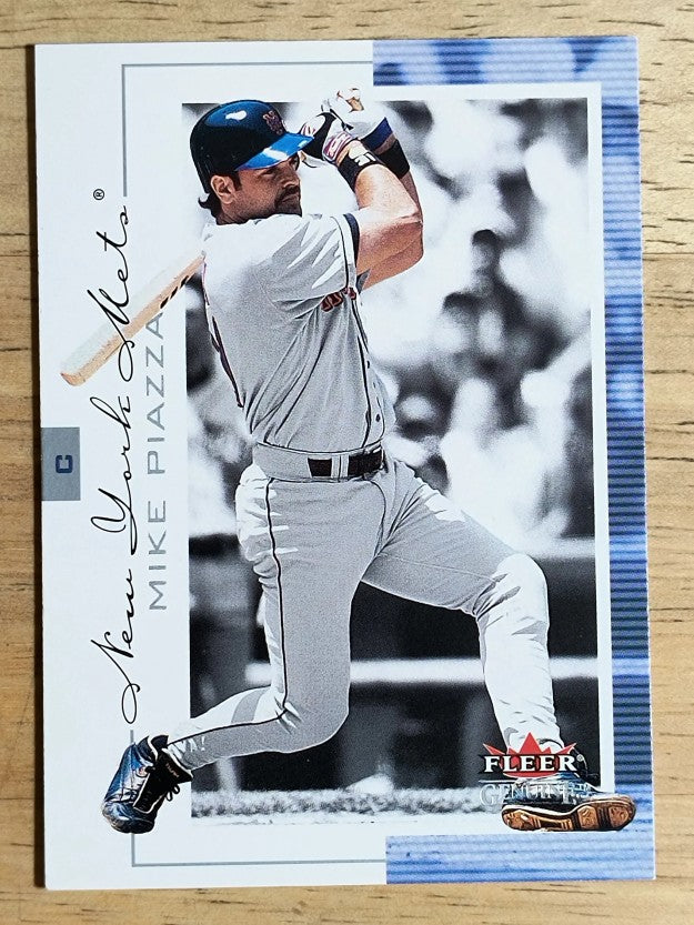 2001 Fleer Genuine #53 Mike Piazza
