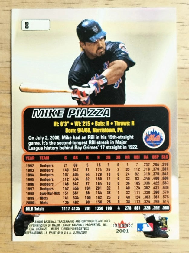 2001 Ultra #8 Mike Piazza