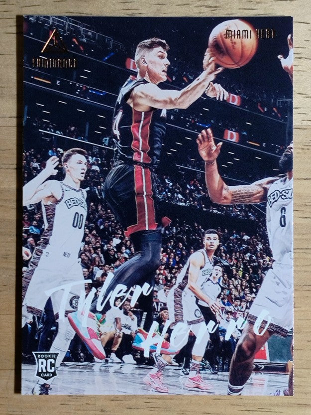 2019-20 Panini Chronicles Bronze #154 Tyler Herro/Luminance