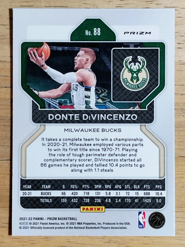 2021-22 Panini Prizm Prizms Green #88 Donte DiVincenzo
