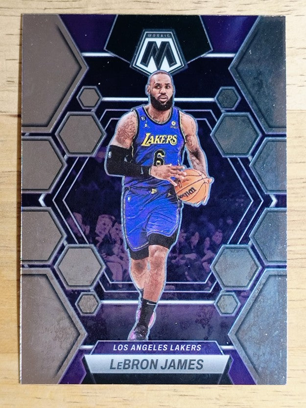 2022-23 Panini Mosaic #98 LeBron James