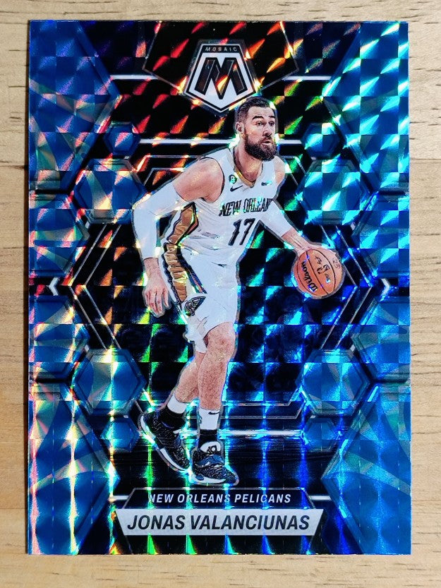 2022-23 Panini Mosaic Mosaic Reactive Blue #182 Jonas Valanciunas