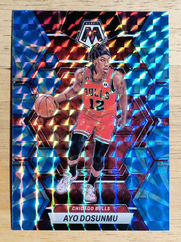 2022-23 Panini Mosaic Mosaic Reactive Blue #197 Ayo Dosunmu