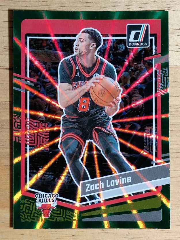 2023-24 Donruss Holo Green Laser #28 Zach LaVine
