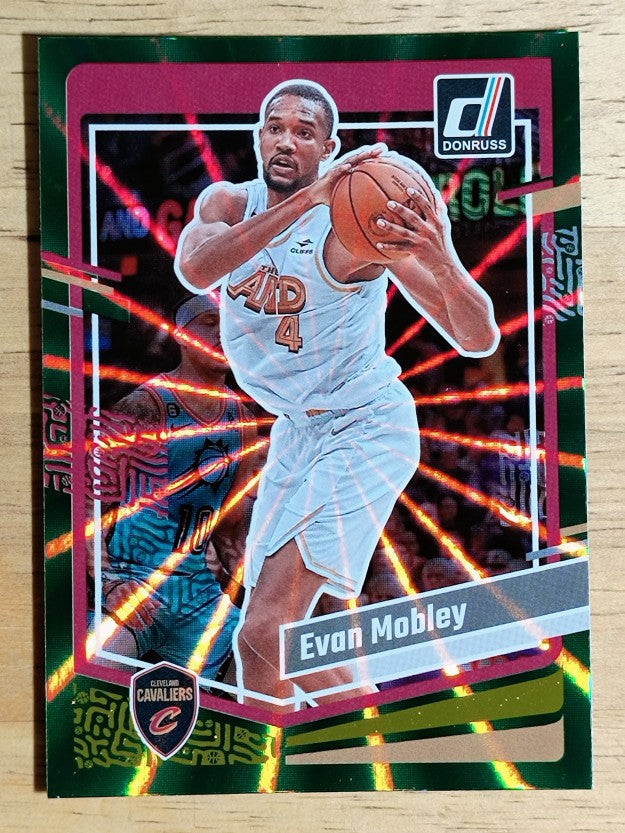 2023-24 Donruss Holo Green Laser #195 Evan Mobley