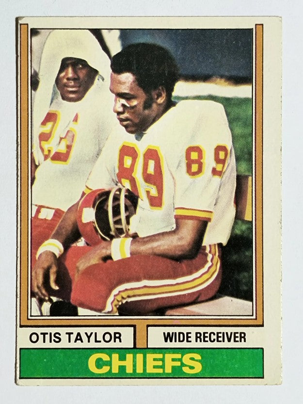 1974 Topps #520 Otis Taylor (VGEX)