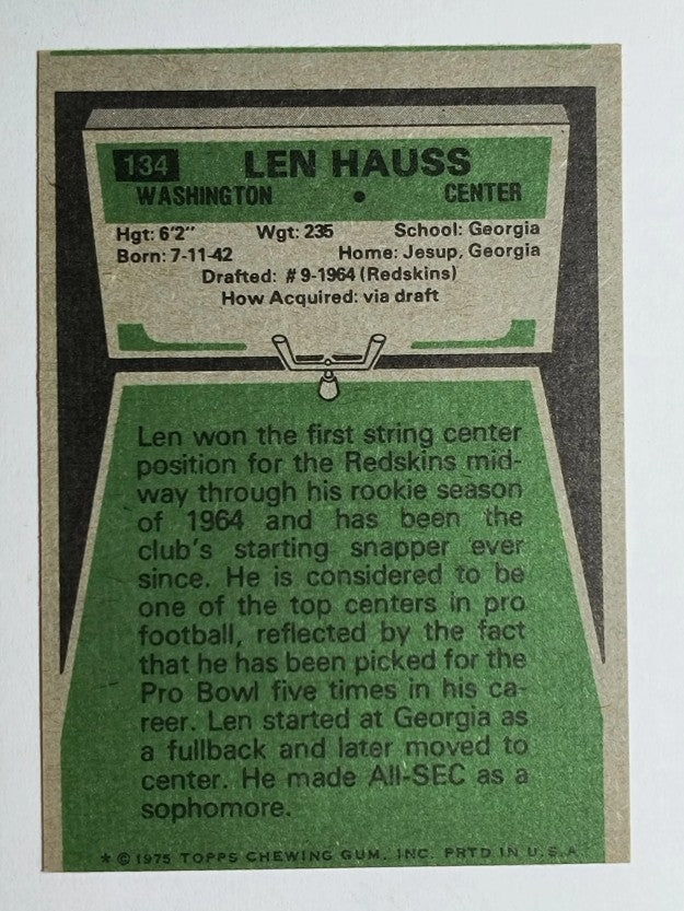 1975 Topps #134 Len Hauss (EX)