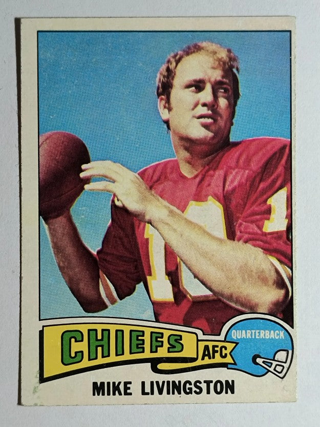 1975 Topps #228 Mike Livingston (EX)