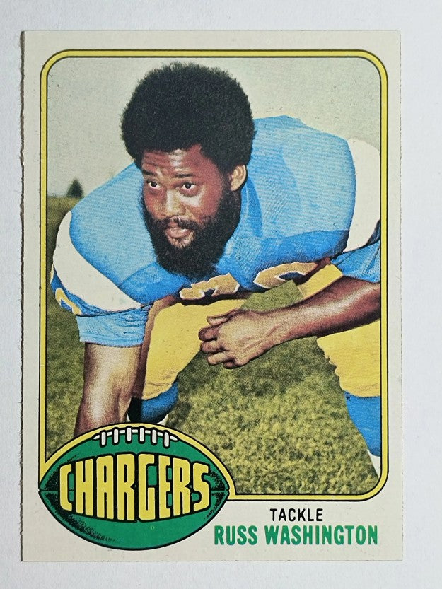 1976 Topps #38 Russ Washington (EXMT)
