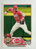 2023 Topps #33 Kyle Farmer