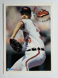1994 Fleer #13 Gregg Olson