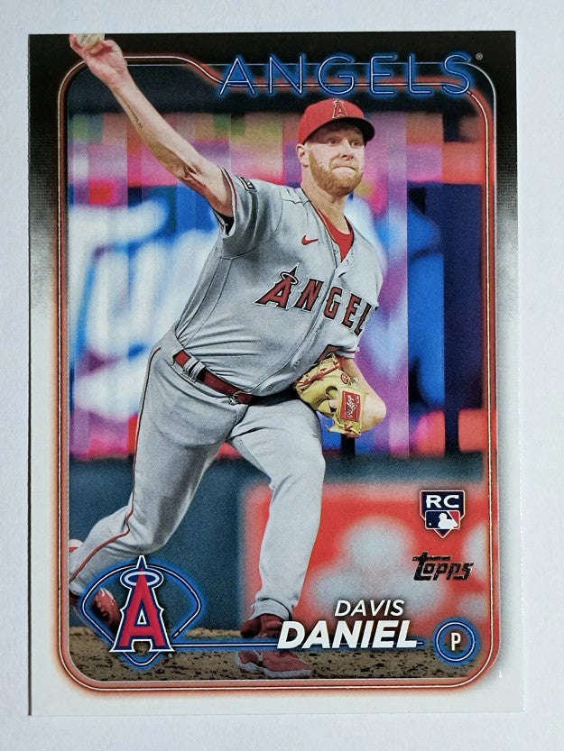 2024 Topps #592 Davis Daniel RC