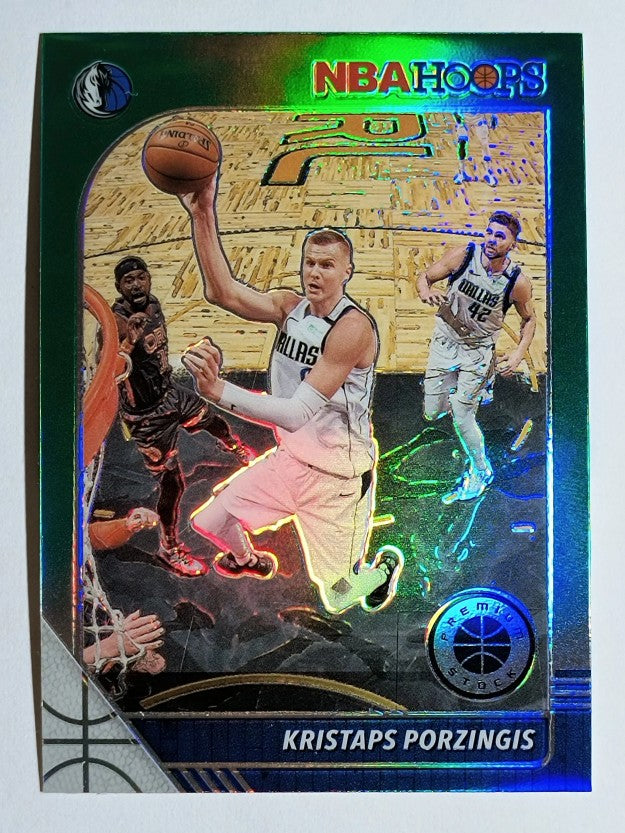 2019-20 Hoops Premium Stock Prizms Green #40 Kristaps Porzingis