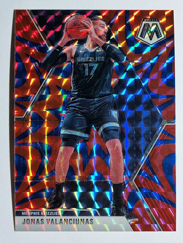 2019-20 Panini Mosaic Mosaic Blue Reactive #86 Jonas Valanciunas