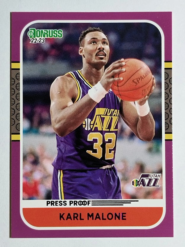 2022-23 Donruss Retro Series Press Proof Purple #18 Karl Malone