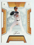 2003 Flair #37 Rodrigo Lopez