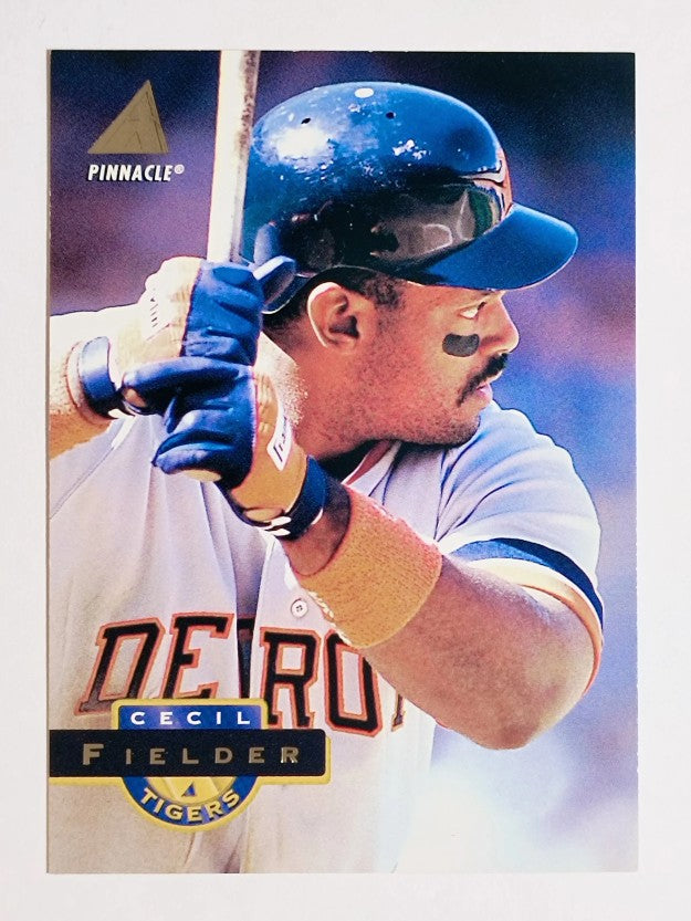 1994 Pinnacle #10 Cecil Fielder