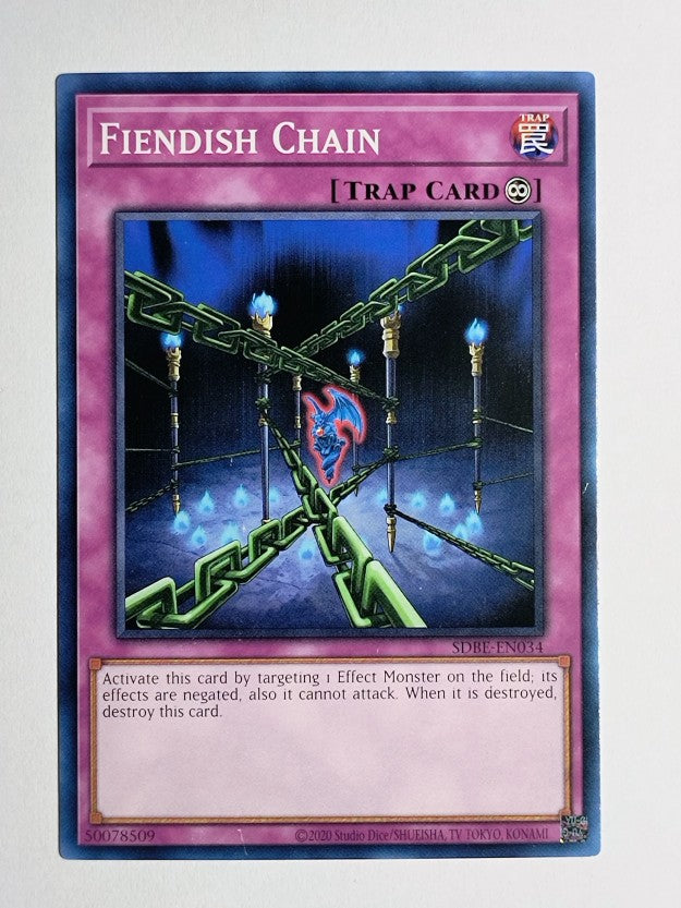 2013 Yu-Gi-Oh Structure Saga of Blue-Eyes White Dragon 1st Ed #34 Fiendish Chain