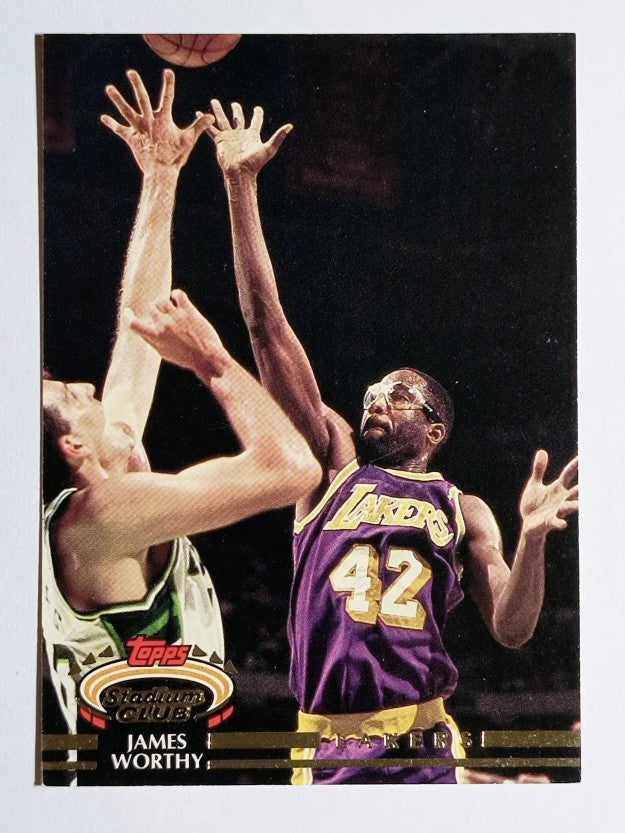1992-93 Stadium Club #327 James Worthy