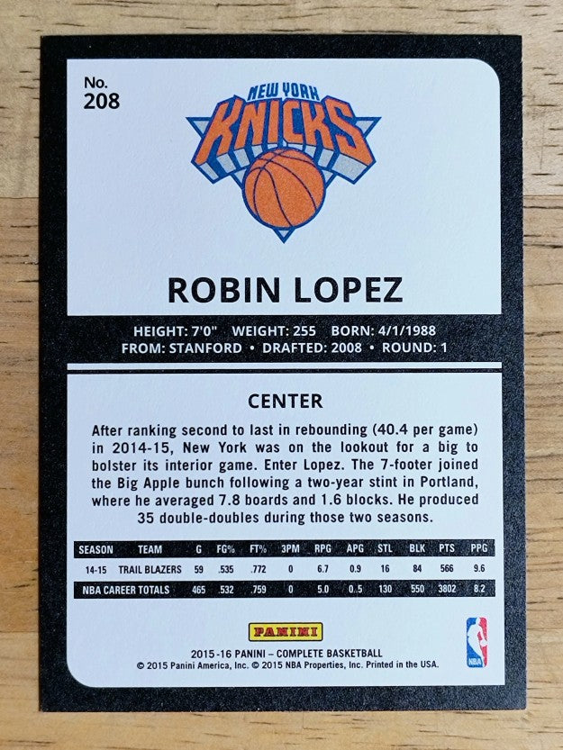 2015-16 Panini Complete #208 Robin Lopez