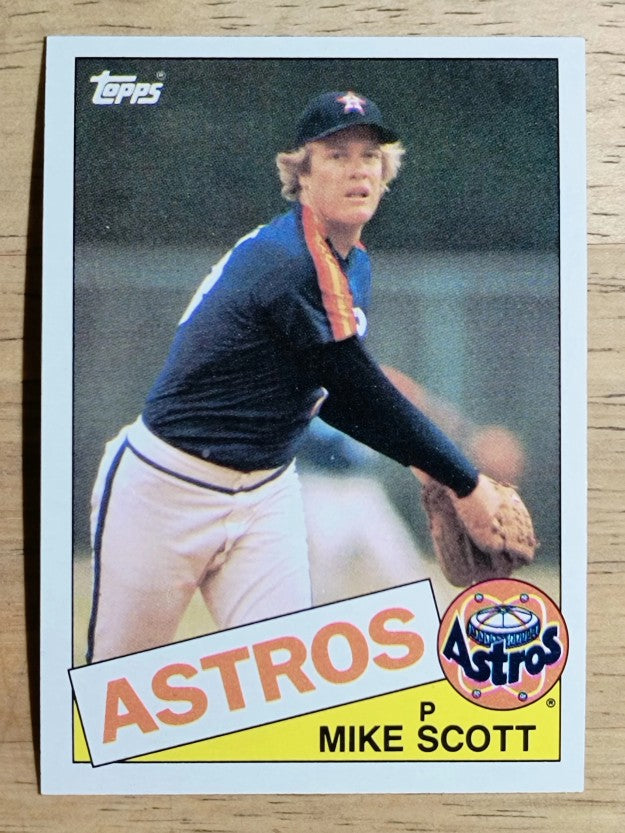 1985 Topps #17 Mike Scott