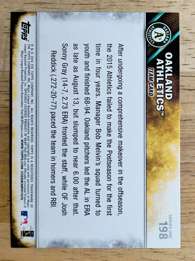 2016 Topps #198 Oakland Athletics