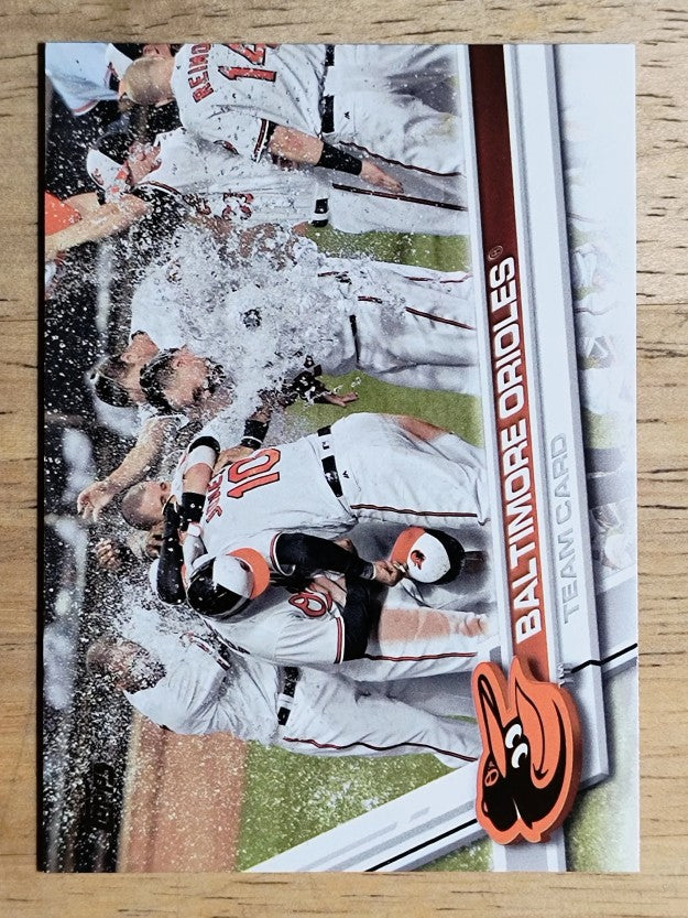 2017 Topps #141 Baltimore Orioles