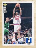 1994-95 Collector's Choice #97 Charles Oakley