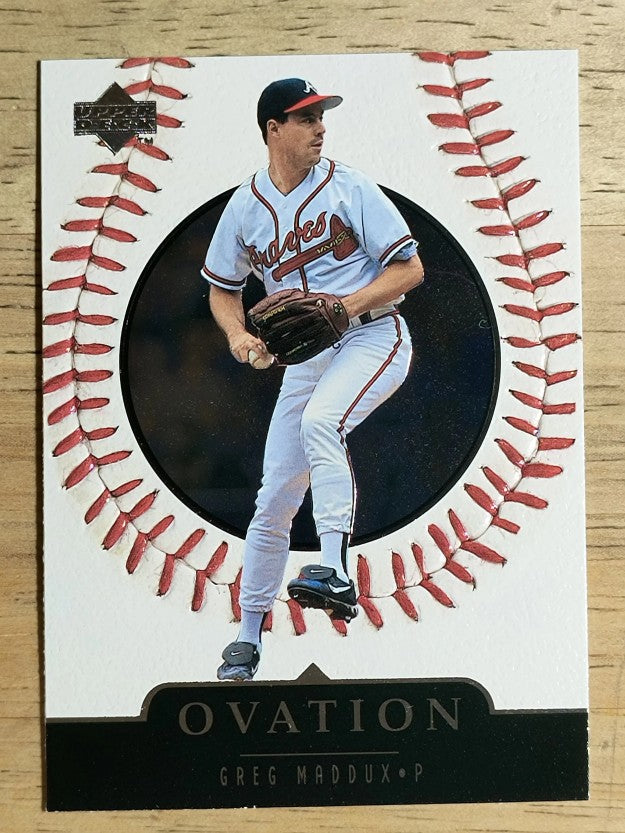 1999 Upper Deck Ovation #45 Greg Maddux